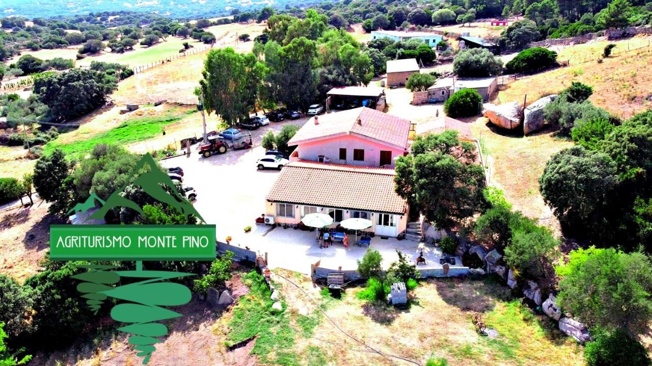 Agriturismo Monte Pino Telti Екстериор снимка
